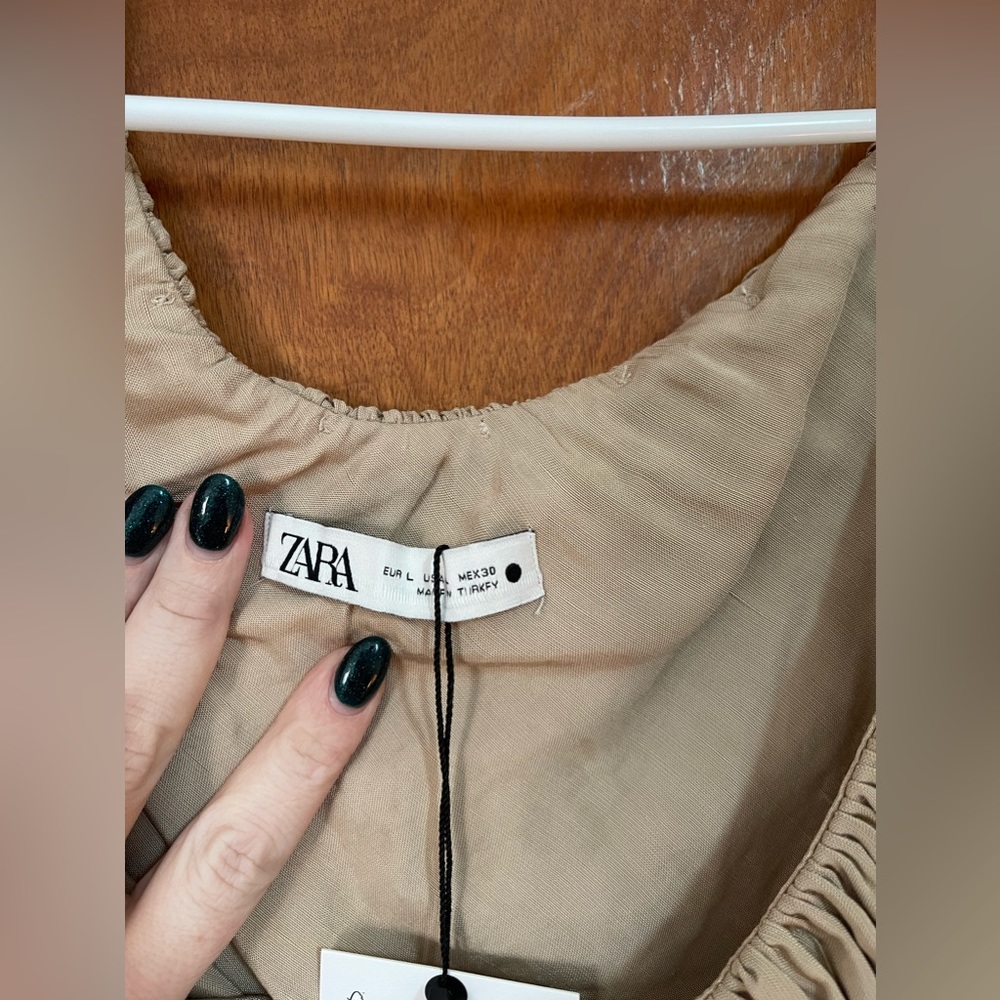 Zara beige off the shoulder top NWT - Picture 3 of 4